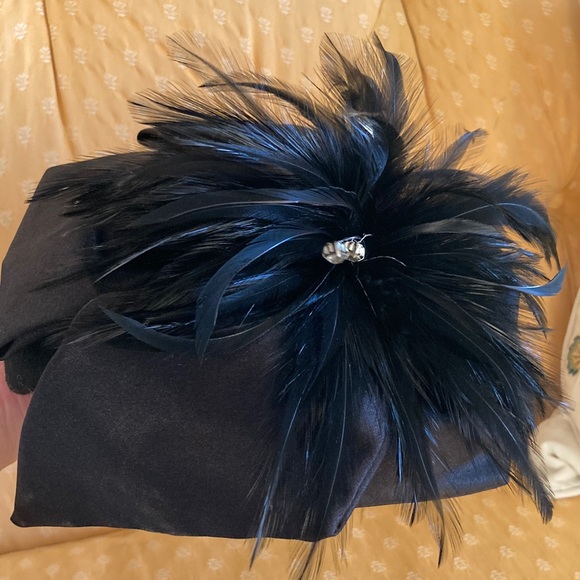 KaKy Accessories - 🎊💕😘 HP Vintage hat🎉🍾🎈